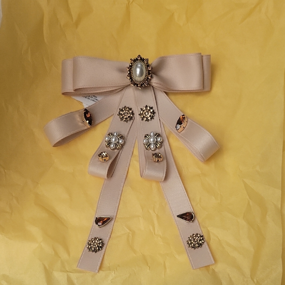 Elegant Beige Ribbon Hair Clip with Gem Accents